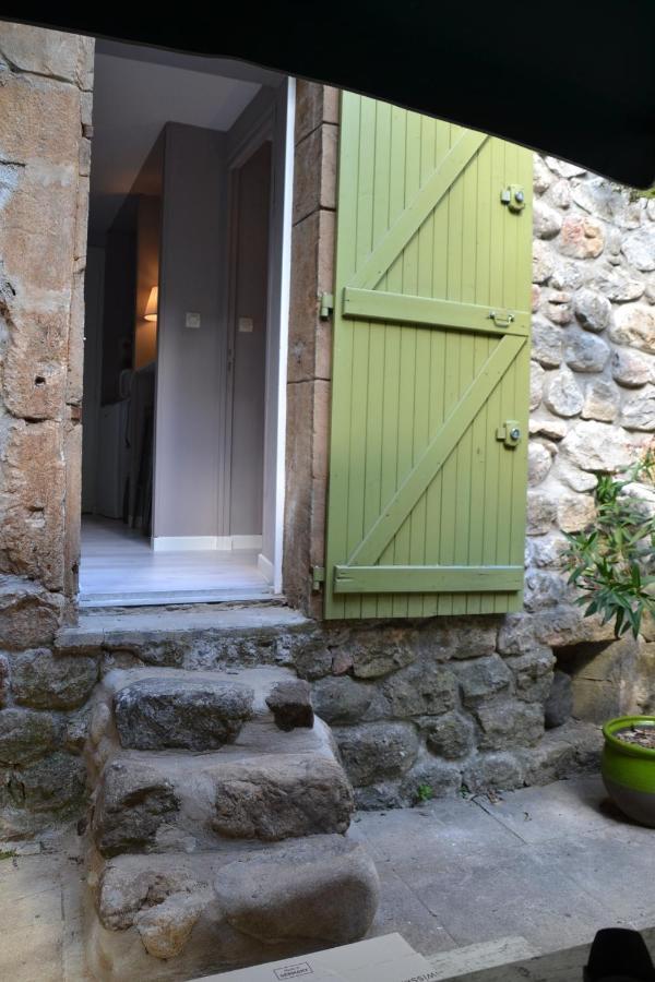 Meyras Maison Sous Le Pont Bed & Breakfast エクステリア 写真