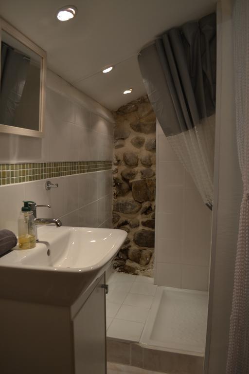 Meyras Maison Sous Le Pont Bed & Breakfast エクステリア 写真