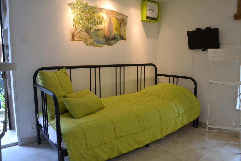 Meyras Maison Sous Le Pont Bed & Breakfast エクステリア 写真