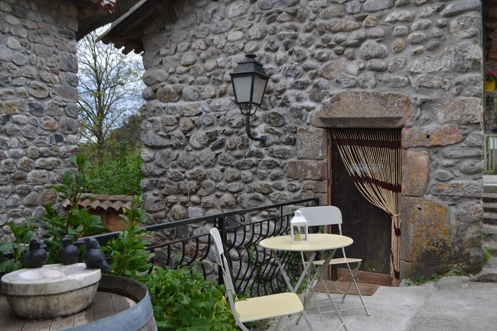 Meyras Maison Sous Le Pont Bed & Breakfast エクステリア 写真
